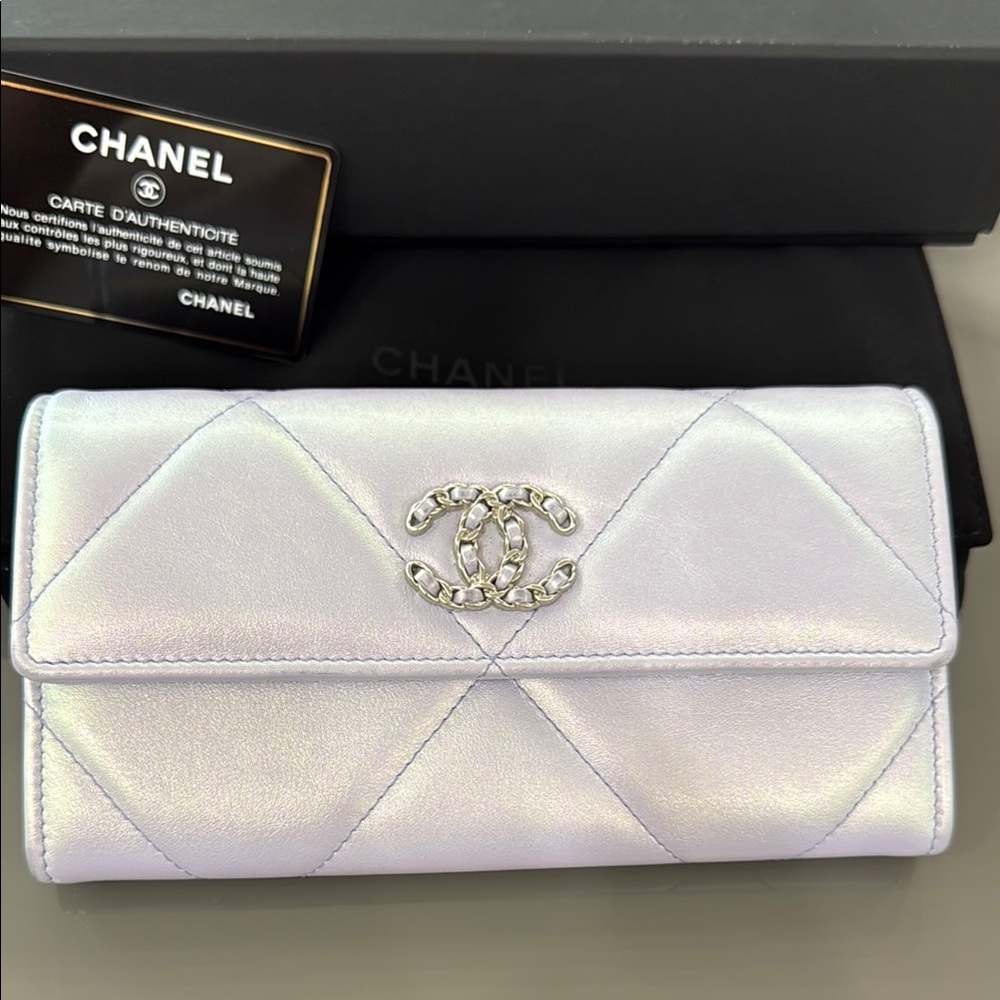Chanel White Wallet 100% Authentic
